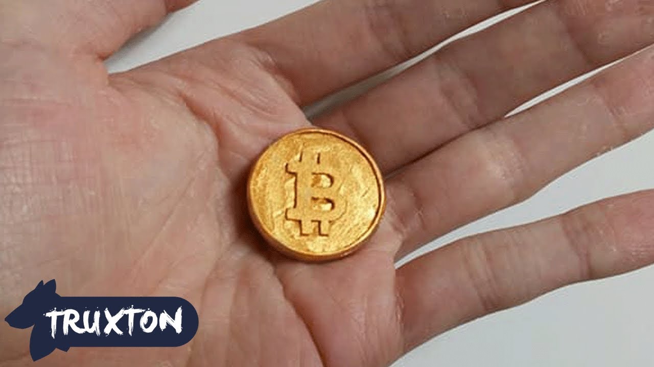 비트코인 모형을 만들어보았다. / wooden bit coin replica