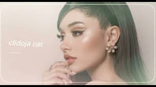 Ariana Grande   warm lyric visualizer 3554