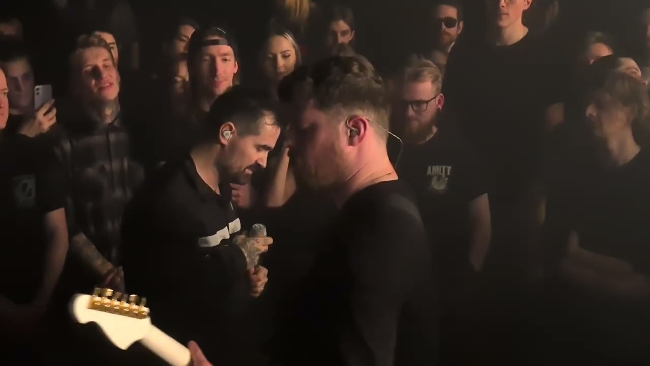 Siamese - Rather Be Lonely (stripped down) [4K] live @ Viper Room, Vienna