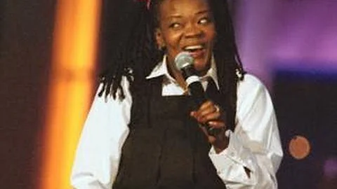 Brenda Fassie - Vulindlela (Live Performance at KORA2001)