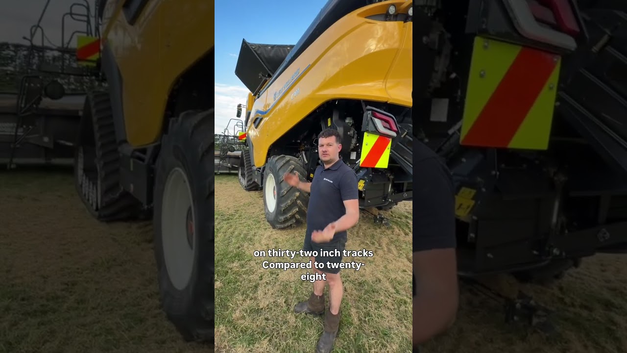 New Holland CR11, run through. #newhollandcombine 