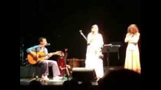 Video thumbnail of "Marta Gomez - Regalitos - En vivo en Buenos Aires (Con Luna Monti y Juan Quinero)"