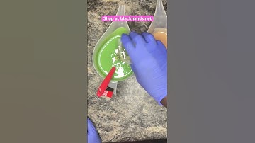 #coldprocesssoap #soapmaker #artisansoap #handmadesoap #viralshort #trendingshorts #blendingsounds