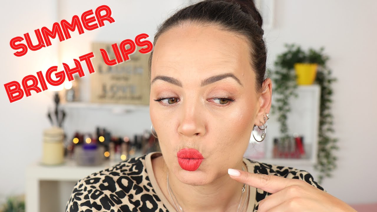 SUMMER EASY GLAM WITH BRIGHT LIPS