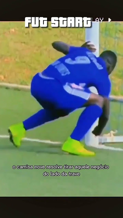 ele fez magia pra não toma gol😳😱 #futebol #shorts