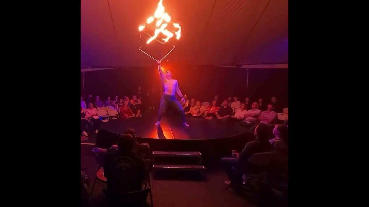 Duo AussieBela - Sasha Fire Cube