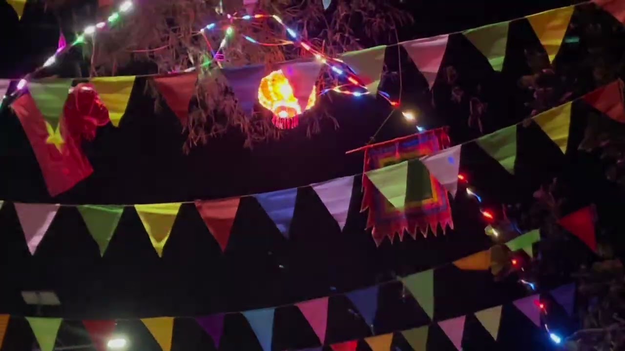 Đêm cuối năm phong tục gói bánh chưng đón Tết Bính Ngọ trên bản em.