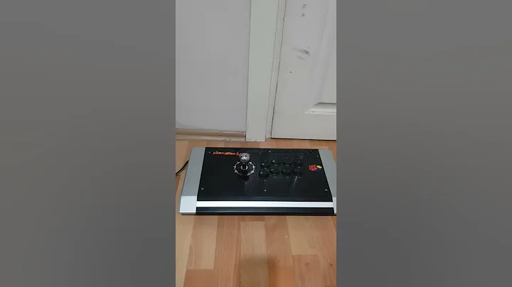 Qanba Obsidian arcade stick 😎