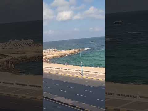 #dubai #abudhabi عمر خيرت رابسودية عربية كليوباترا فندق كراون بلازا #yoga #italy #mediterranean_sea