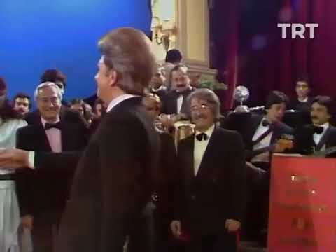 Ne söylesem Sen Haklısın ZEKİ MÜREN