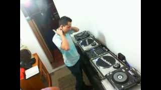 Dj Junior Videira // Tech House & Techno // Programa Wed Sessions 29/03/2013 Brazil.