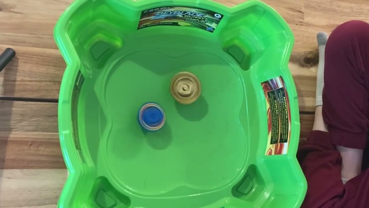 Crystal Dranzer F VS Golden Judgement Dragon