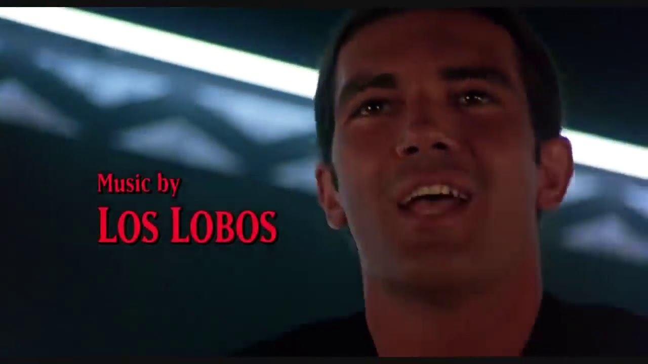 Antonio Banderas Cancion del Mariachi - YouTube