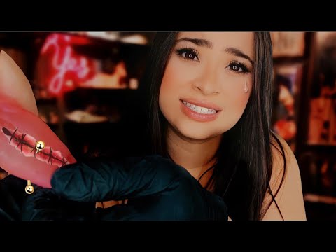 ASMR: BODY PIERCING NADA HABILIDOSA FURA SUA LINGUA 👅