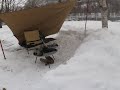 女ソロキャンプ 雪中穴ぐら気分で焚き火を楽しもう