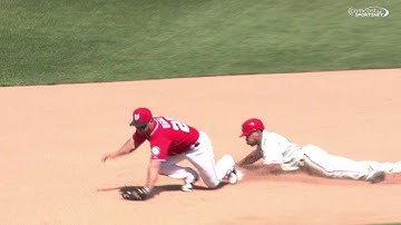 PHI@WSH: Revere swipes second base in the 7th