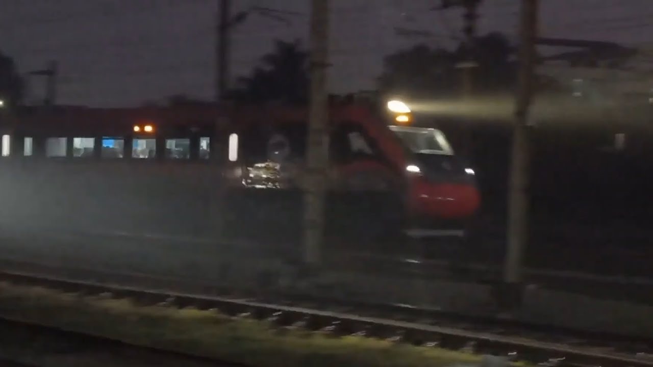 indian-railways-superfast-and-express-trains-at-night-youtube