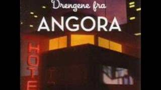 Video thumbnail of "Drengene fra Angora - En dørmand har sgu følelser"