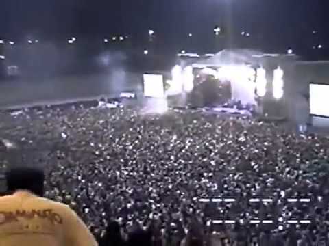 Los redondos- Un Angel para tu soledad (Chateau carreras - Ultimo tema en vivo)