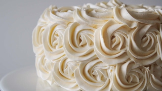 How to Make Buttercream? Easy and Fast Tutorial and Recipe