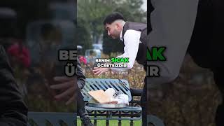 Rus Kiza Köy Ağasi Gi̇bi̇ Çi̇ğ Köfte Yedi̇rdi̇m