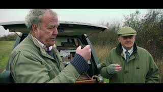 Jeremy's emergency first aid kit in Range Rover (Clarksons Farm S02E06 Counselling)