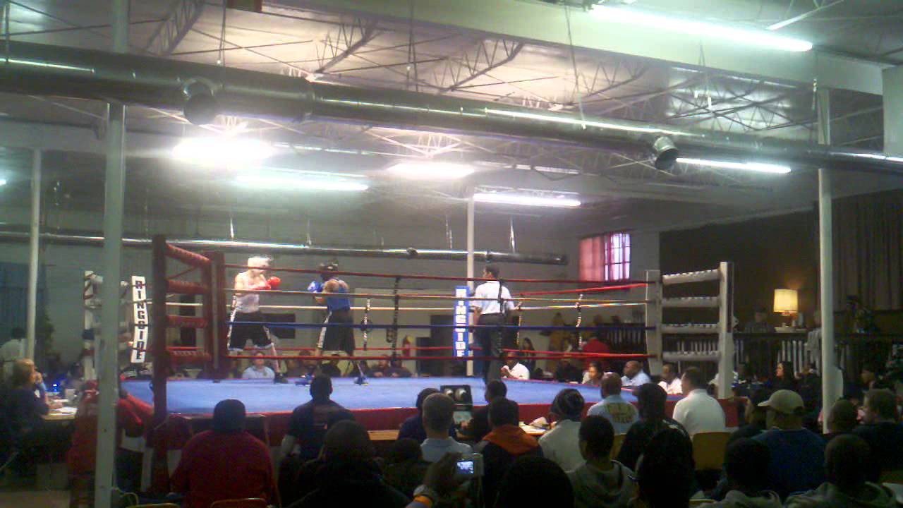 Justin Glover at Golden Gloves fight 1