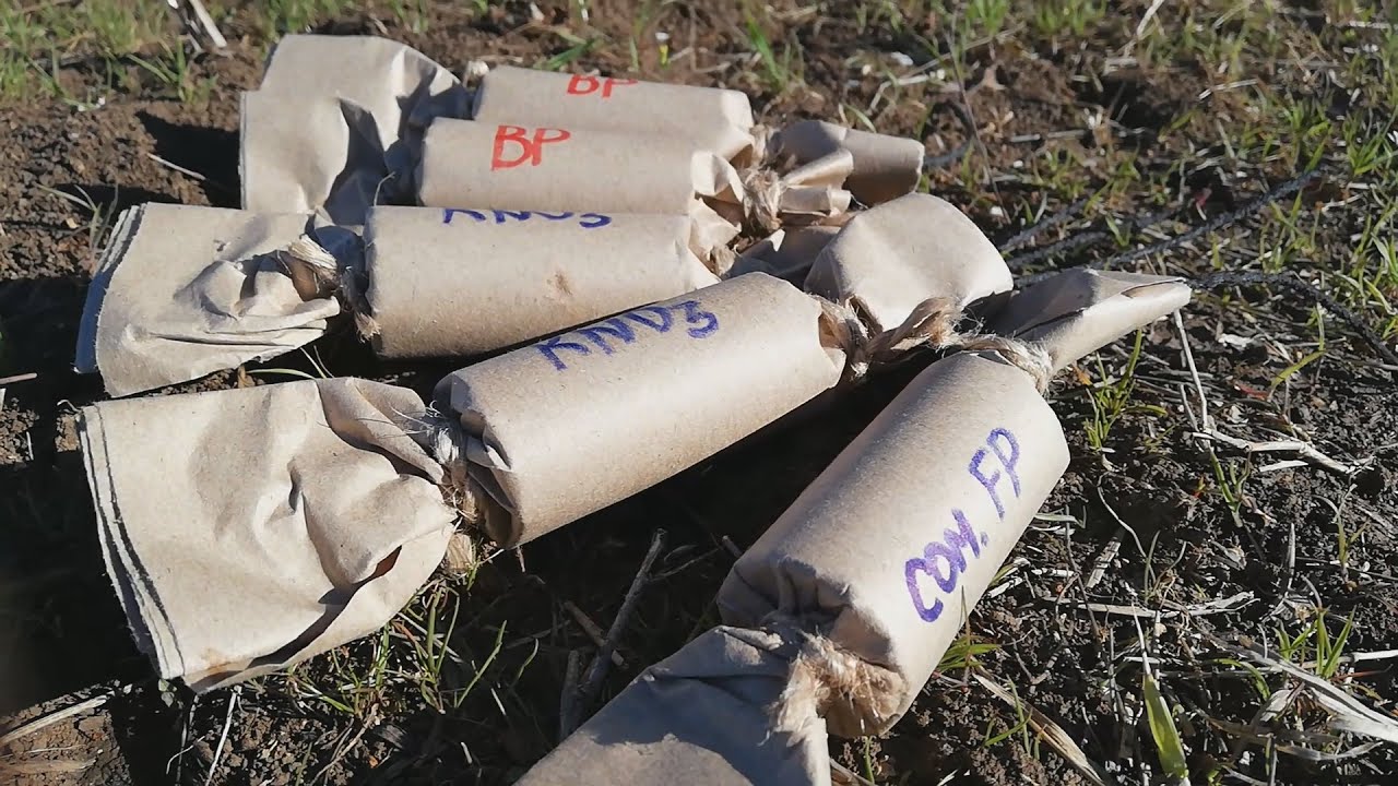 Homemade Spanish Crackers with 3 Different Compositions