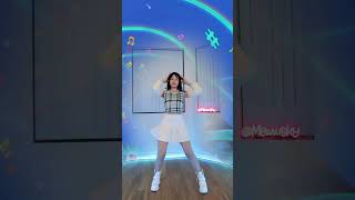 I'm thinking Miku, Miku! 🩵 #hatsunemiku #miku #vocaloid #dance #anamanaguchi #mikudance #fortnite
