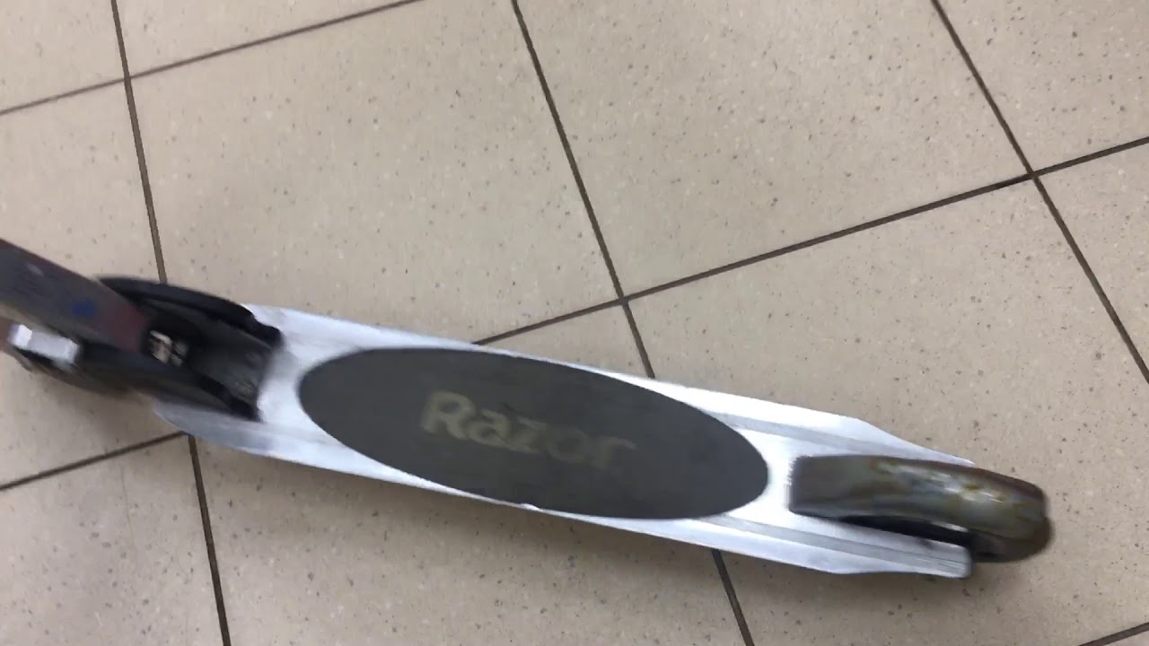 Самокат от бмв