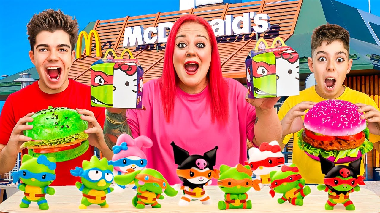 COMPRAMOS todos los MENÚS de HELLO KITTY/TORTUGAS NINJA en MCDONALDS!!!