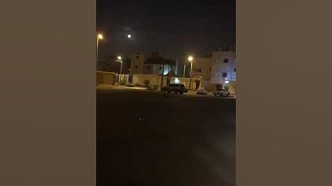 تلاوة هادئة غريبة من قارئ مجهول