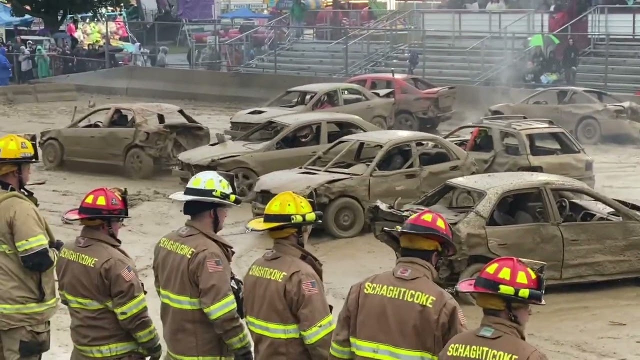 2022 Schaghticoke Fair Demolition Derby Evening 4 Cylinder 9522 YouTube