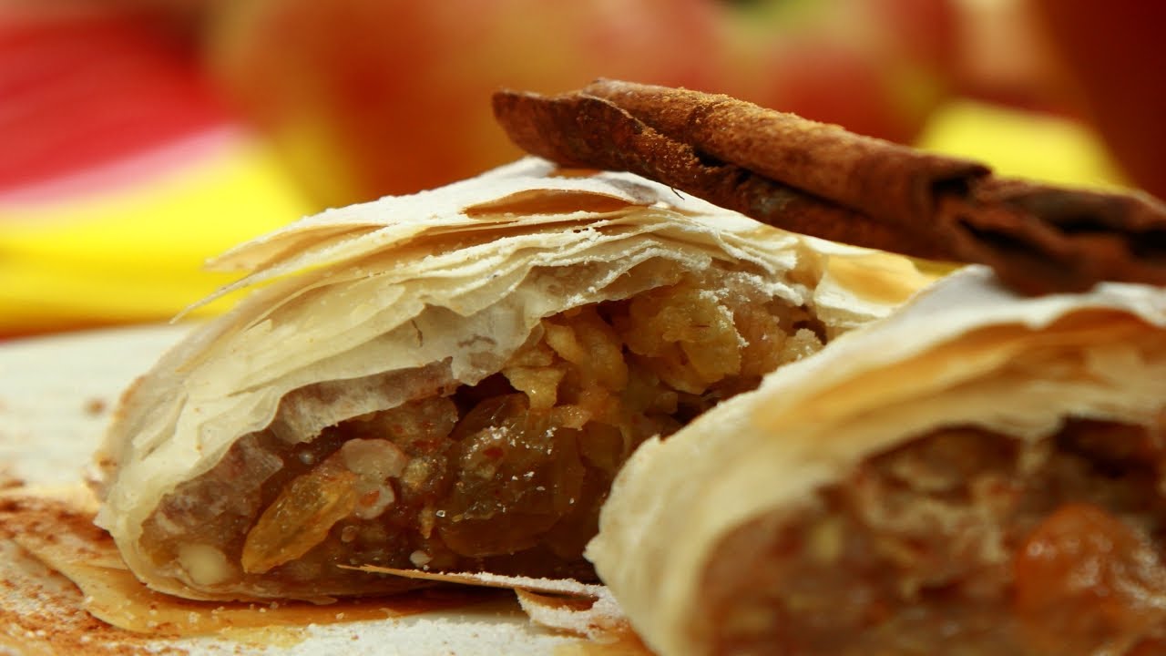 Ябълков щрудел с точени кори