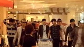 U-Kiss Arriving At Changi Airport In Singapore 18Nov2010