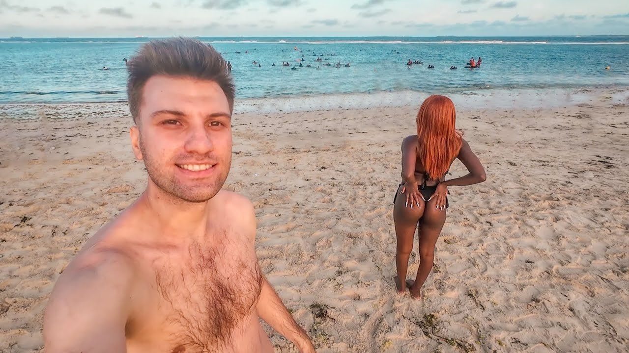 Surpriză sexy în cea mai jegoasă plajă din Africa 🇹🇿