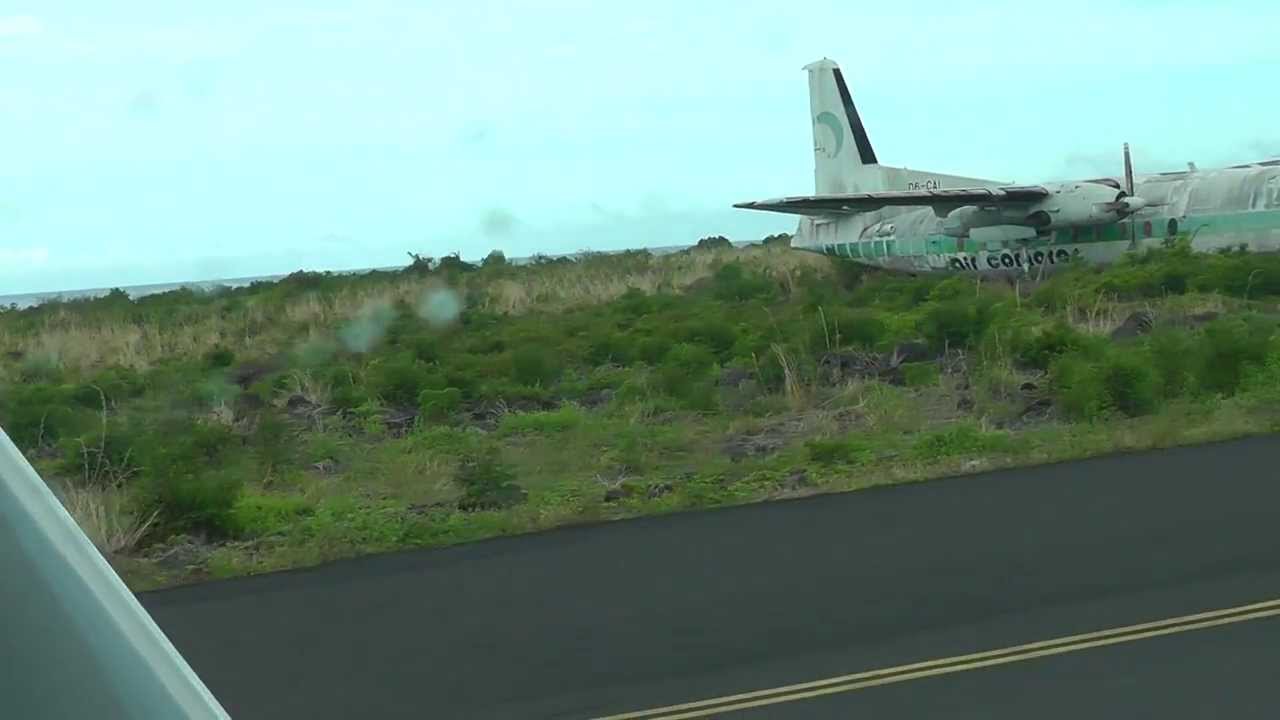 Flight Anjouan Moroni landing YouTube