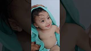 🥰😘#cutebaby #viralbabyshorts #trendingkidshorts #ytbabyshorts #babyskincare #babyreels #babysmile