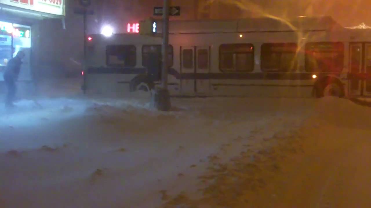 NYC Blizzard 2010- Brooklyn - trying to get to the store - YouTube