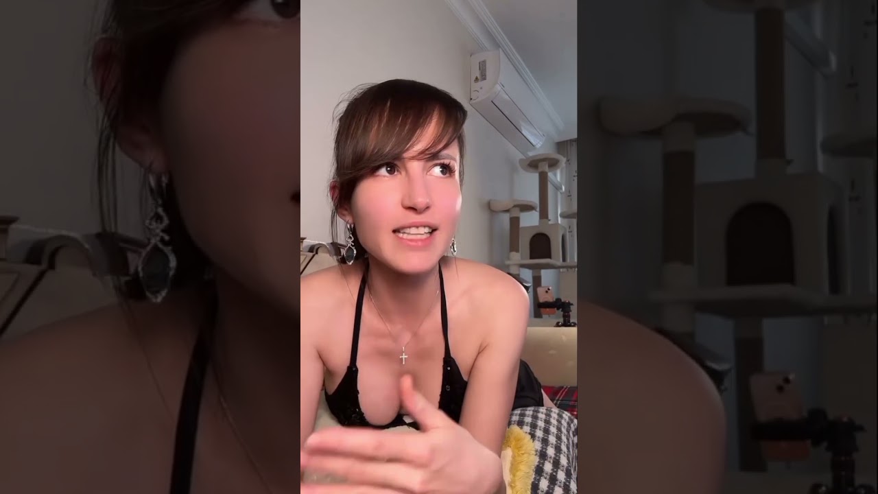 My beautiful sister is live TikTok and YouTue 199