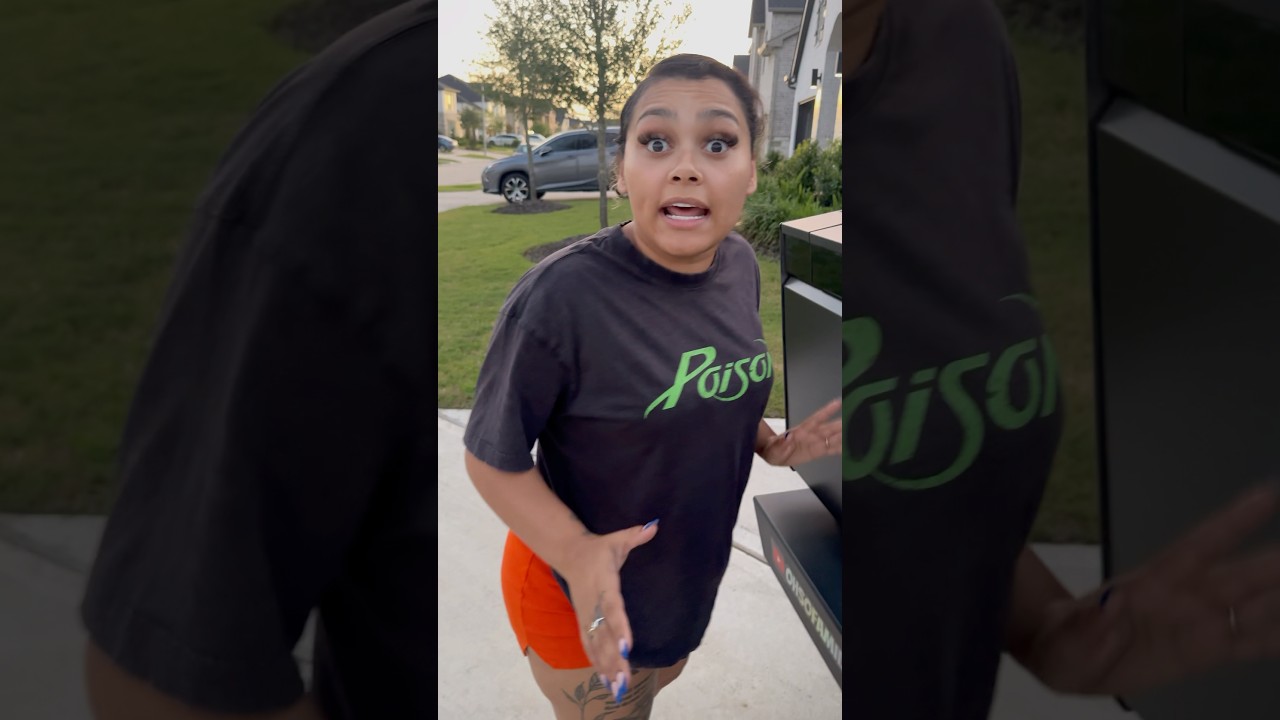 MOM CATCH KIDS GETTING STUCK IN CYBERTRUCK 