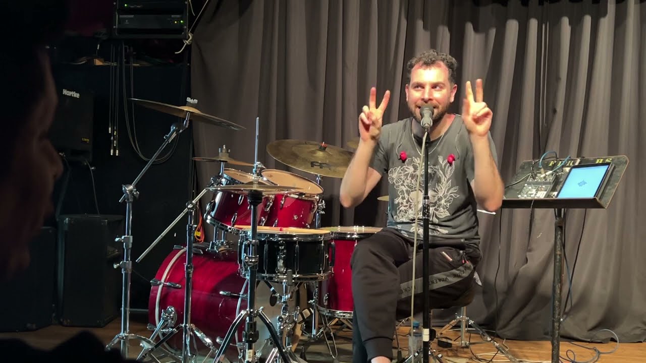 Miguel Lamas explica sus técnicas en la Bateria - Clínica en Lima Peru 2024