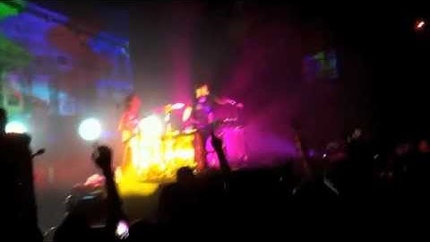 MATT AND KIM LIVE (6-15-11 Day 31)