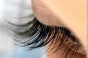 How TO Apply FALSE EYELASHES tutorial