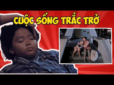 2 chị em ở quê lên Sài Gòn chưa kịp tận hưởng đã mất hết tiền bạc, phải ngủ lề đường