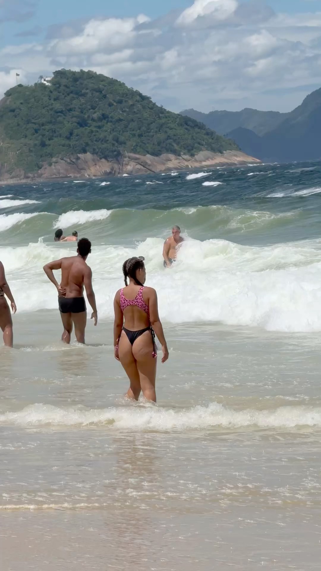 ?? Copacabana Beach