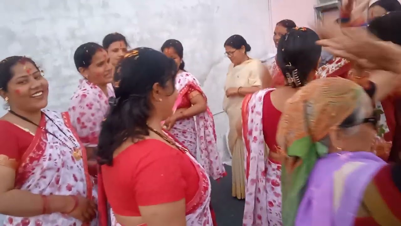 सखियाा रे सखियांहोली है लाइक शेयर कमेंट सब्सक्राइबर🌺🌺❤️🎉🎉