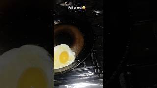 [EGGS] OVA EASY 10sec!! #egg #omelette #japan #challenge