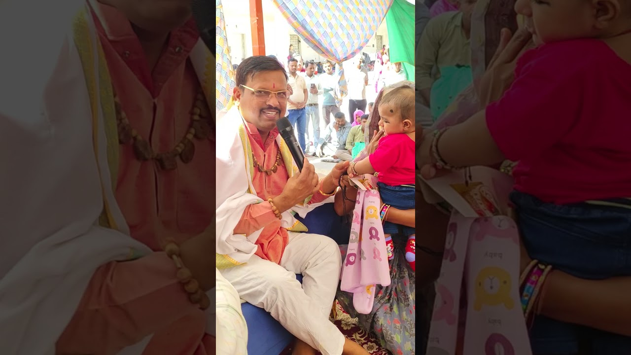 Lal dhaage Sarkar darbar guruji Ne Diya bacche ko Aashirwad bahut lambi lagi line