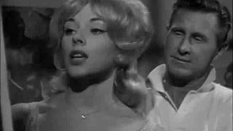 Vikki Dougan - Aventura Submarina (Sea Hunt, 1961)